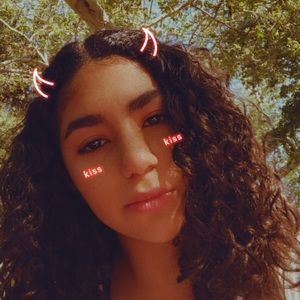 Meet your Posher, Charlene